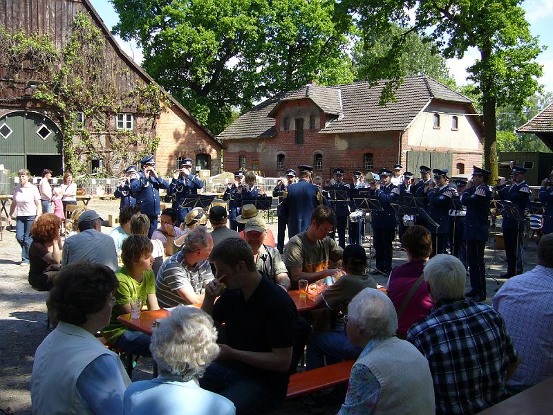 Haehnewettkraehen der Kreisjugend des Kreisverbandes Guetersloh 042.jpg - Hähnewettkrähen des Kreisverbandes Gütersloh in Langenberg auf dem Hofe Großelohmann